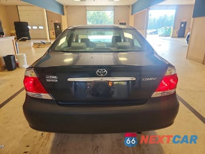 Zdjęcie 6 z 12 samochodu: 2006 TOYOTA CAMRY STANDARD VIN:4T1BE32K76U151912 - miniatura