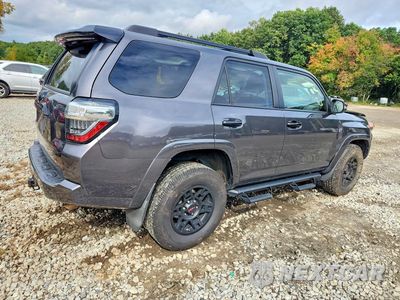 Trzecie zdjęcie samochodu z tyłu: 2021 TOYOTA 4RUNNER VENTURE EDITION VIN:JTEHU5JR7M5913389 - miniatura