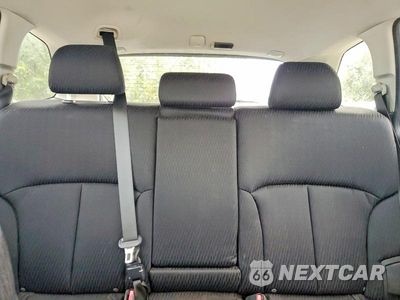 Zdjęcie 10 z 13 samochodu: 2010 SUBARU OUTBACK 2.5I PREMIUM VIN:4S4BRBCC1A3379635 - miniatura