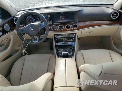 Zdjęcie 8 z 13 samochodu: 2018 MERCEDES-BENZ E 300 VIN:WDDZF4JB6JA448161 - miniatura