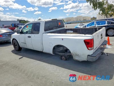 Drugie zdjęcie samochodu z przodu: 2005 NISSAN TITAN XE VIN:1N6AA06A85N554945 - miniatura