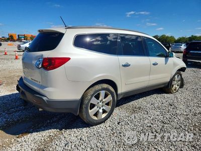 Trzecie zdjęcie samochodu z tyłu: 2011 CHEVROLET TRAVERSE LT VIN:1GNKRGED6BJ349140 - miniatura