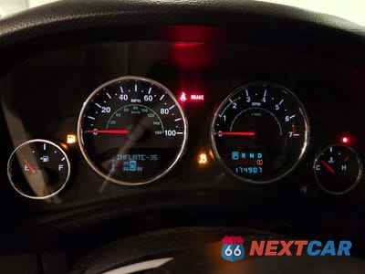 Zdjęcie 9 z 13 samochodu: 2013 JEEP WRANGLER UNLIMITED SPORT VIN:1C4BJWDG4DL542187 - miniatura
