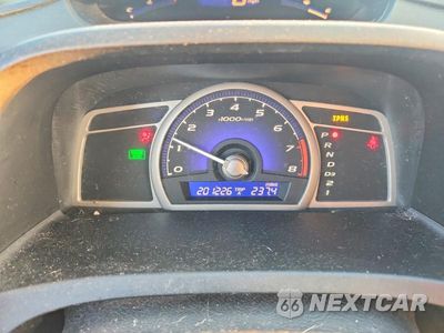 Zdjęcie 9 z 12 samochodu: 2008 HONDA CIVIC LX VIN:2HGFA16528H318470 - miniatura