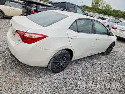 Trzecie zdjęcie samochodu z tyłu: 2018 TOYOTA COROLLA LE VIN:5YFBURHE5JP841241 - miniatura