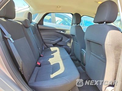 Zdjęcie 10 z 12 samochodu: 2016 FORD FOCUS SE VIN:1FADP3F20GL308615 - miniatura