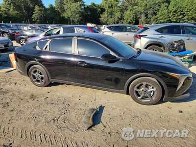 Czwarte zdjęcie samochodu z boku: 2026 KIA K4 LXS VIN:3KPFT4DE0TE331218 - miniatura