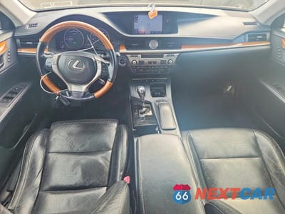 Zdjęcie 8 z 12 samochodu: 2013 LEXUS ES 300H VIN:JTHBW1GGXD2030521 - miniatura