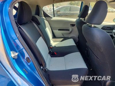 Zdjęcie 10 z 12 samochodu: 2013 TOYOTA PRIUS C TWO VIN:JTDKDTB37D1043367 - miniatura