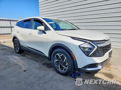 Czwarte zdjęcie samochodu z boku: 2023 KIA SPORTAGE LX VIN:KNDPU3AF3P7101459 - miniatura