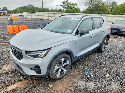 2025 VOLVO XC40 PLUS YV4L12UC3S2579595 - główne zdjęcie licytacji z USA - miniatura