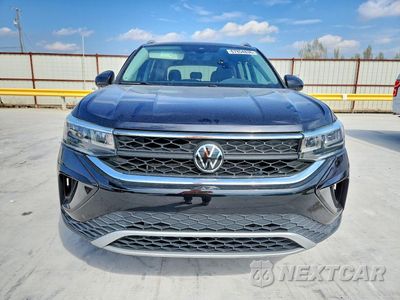 Piąte zdjęcie samochodu w środku: 2022 VOLKSWAGEN TAOS SE VIN:3VVSX7B22NM097722 - miniatura