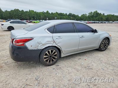 Trzecie zdjęcie samochodu z tyłu: 2018 NISSAN ALTIMA 2.5 SV VIN:1N4AL3AP6JC155411 - miniatura