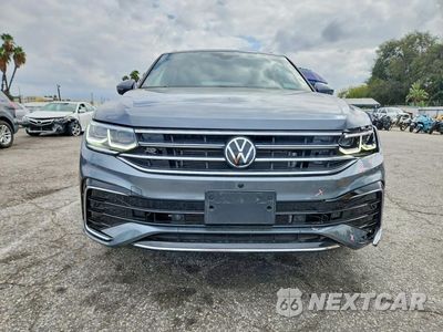 Piąte zdjęcie samochodu w środku: 2023 VOLKSWAGEN TIGUAN SEL R-LINE BLACK VIN:3VV4B7AX8PM126177 - miniatura