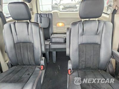 Zdjęcie 10 z 13 samochodu: 2018 DODGE GRAND CARAVAN SXT VIN:2C4RDGCG4JR209035 - miniatura