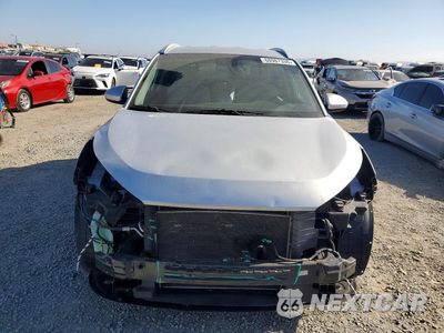 Piąte zdjęcie samochodu w środku: 2018 HYUNDAI TUCSON SEL VIN:KM8J33A40JU693379 - miniatura