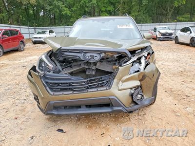 Piąte zdjęcie samochodu w środku: 2022 SUBARU FORESTER PREMIUM VIN:JF2SKAEC1NH483441 - miniatura