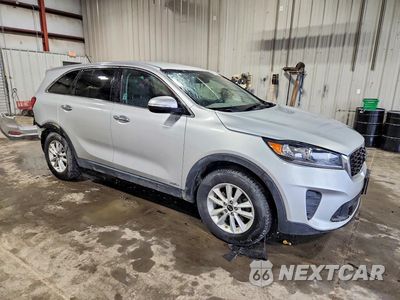 Czwarte zdjęcie samochodu z boku: 2020 KIA SORENTO LX VIN:5XYPGDA38LG678150 - miniatura