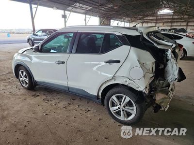 Drugie zdjęcie samochodu z przodu: 2019 NISSAN KICKS S VIN:3N1CP5CU2KL482001 - miniatura