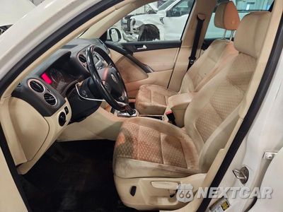 Zdjęcie 7 z 13 samochodu: 2009 VOLKSWAGEN TIGUAN SE VIN:WVGBV75N09W000304 - miniatura