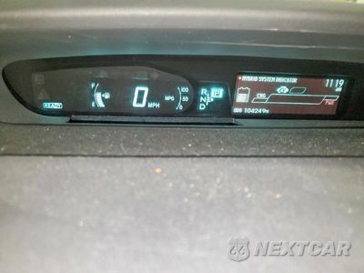 Zdjęcie 9 z 12 samochodu: 2014 TOYOTA PRIUS FIVE VIN:JTDKN3DU8E1783269 - miniatura