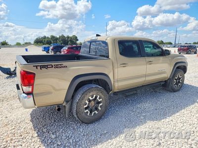Trzecie zdjęcie samochodu z tyłu: 2017 TOYOTA TACOMA DOUBLE CAB VIN:5TFAZ5CN5HX034095 - miniatura