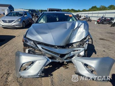 Piąte zdjęcie samochodu w środku: 2020 TOYOTA CAMRY SE NIGHTSHADE VIN:4T1G11AK4LU307956 - miniatura