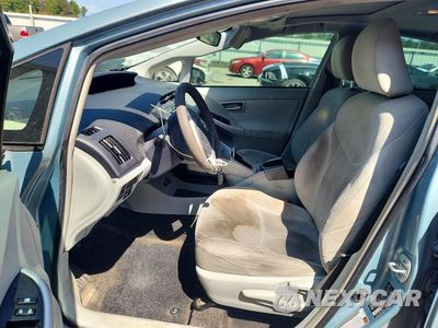 Zdjęcie 7 z 12 samochodu: 2014 TOYOTA PRIUS THREE VIN:JTDKN3DU7E1821705 - miniatura