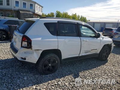 Trzecie zdjęcie samochodu z tyłu: 2017 JEEP COMPASS LATITUDE VIN:1C4NJCEB8HD160422 - miniatura