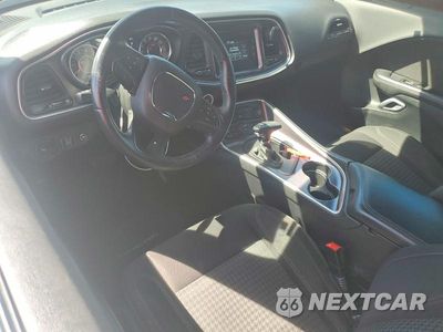 Zdjęcie 8 z 12 samochodu: 2015 DODGE CHALLENGER SXT VIN:2C3CDZAG2FH869094 - miniatura