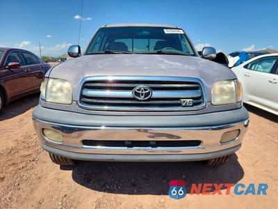 Piąte zdjęcie samochodu w środku: 2000 TOYOTA TUNDRA SR5 VIN:5TBRT341XYS083764 - miniatura