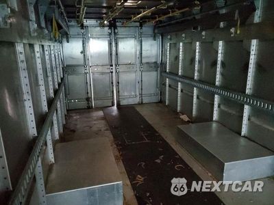 Zdjęcie 11 z 13 samochodu: 2016 FREIGHTLINER CHASSIS M LINE WALK-IN VAN VIN:4UZAC3DV3GCHX0557 - miniatura