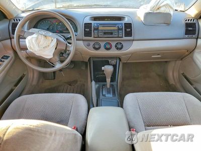 Zdjęcie 8 z 12 samochodu: 2003 TOYOTA CAMRY LE VIN:4T1BE32KX3U663675 - miniatura