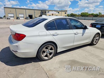 Trzecie zdjęcie samochodu z tyłu: 2015 BMW 320 I VIN:WBA3B1C54FK137747 - miniatura