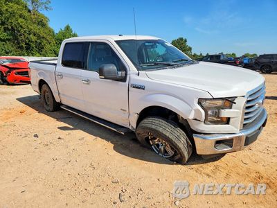 Czwarte zdjęcie samochodu z boku: 2015 FORD F150 SUPERCREW VIN:1FTEW1CP1FKE96930 - miniatura