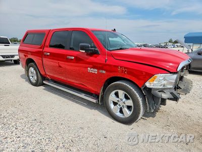 Czwarte zdjęcie samochodu z boku: 2017 RAM 1500 SLT VIN:3C6RR7LT6HG594183 - miniatura