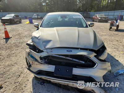 Piąte zdjęcie samochodu w środku: 2019 FORD FUSION S VIN:3FA6P0G76KR239490 - miniatura