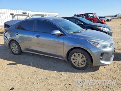 Czwarte zdjęcie samochodu z boku: 2020 KIA RIO S VIN:3KPA24AD7LE303215 - miniatura