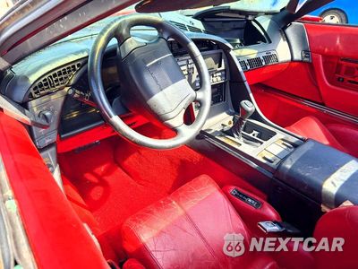Zdjęcie 8 z 12 samochodu: 1991 CHEVROLET CORVETTE VIN:1G1YY2388M5106710 - miniatura