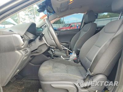 Zdjęcie 7 z 12 samochodu: 2021 HYUNDAI IONIQ SE VIN:KMHC65LD7MU250515 - miniatura