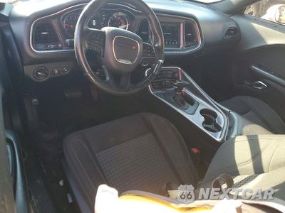 Zdjęcie 8 z 12 samochodu: 2018 DODGE CHALLENGER SXT VIN:2C3CDZAG5JH317551 - miniatura