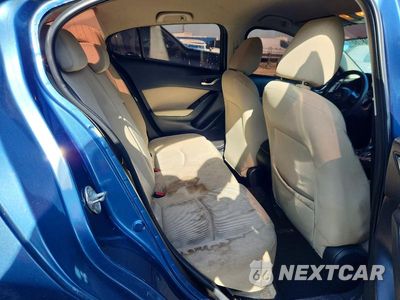 Zdjęcie 10 z 12 samochodu: 2018 MAZDA 3 SPORT VIN:3MZBN1U73JM175748 - miniatura