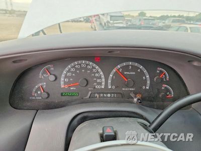 Zdjęcie 9 z 13 samochodu: 2002 FORD F150 SUPERCREW VIN:1FTRW08L92KA02972 - miniatura