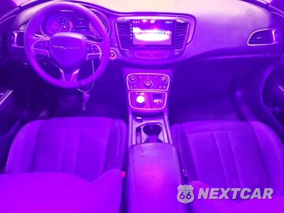 Zdjęcie 8 z 12 samochodu: 2015 CHRYSLER 200 LIMITED VIN:1C3CCCAB3FN631234 - miniatura