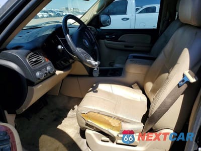 Zdjęcie 7 z 13 samochodu: 2007 CHEVROLET TAHOE K1500 VIN:1GNFK13097R301952 - miniatura