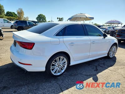Trzecie zdjęcie samochodu z tyłu: 2017 AUDI A3 PREMIUM PLUS VIN:WAUGUGFF8H1067777 - miniatura