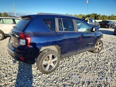 Trzecie zdjęcie samochodu z tyłu: 2017 JEEP COMPASS LATITUDE VIN:1C4NJCEA0HD102215 - miniatura
