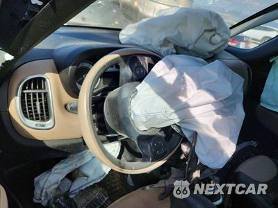 Zdjęcie 9 z 12 samochodu: 2017 FIAT 500L TREKKING VIN:ZFBCFADH6HZ040126 - miniatura