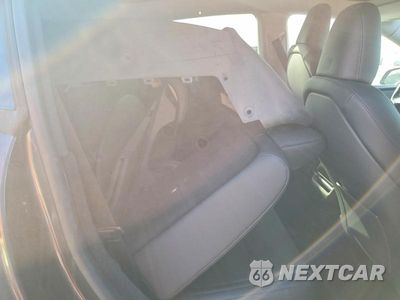 Zdjęcie 10 z 13 samochodu: 2026 TESLA MODEL Y VIN:7SAYGDED3TA464763 - miniatura