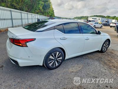 Trzecie zdjęcie samochodu z tyłu: 2019 NISSAN ALTIMA SV VIN:1N4BL4DV5KC151078 - miniatura